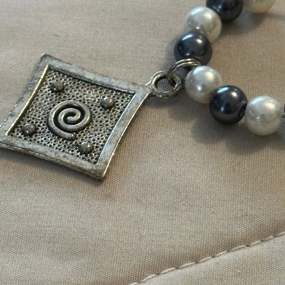 Wine glass tag stainless steel hoop Gray/white beads Swirl in square charm